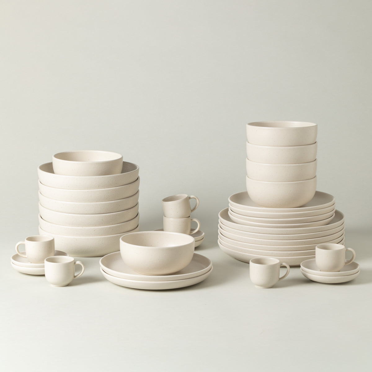 Set 30 Peças de Mesa com Chávena e Pires de Café Pacifica by Casafina